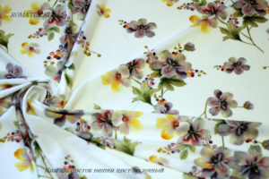 Ткань ниагара цветок вишни цвет молочный